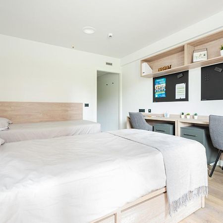 Residencia Universitaria Micampus Oviedo La Gruta Εξωτερικό φωτογραφία